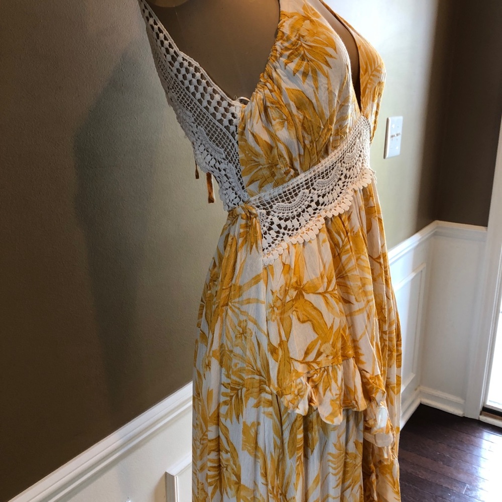 SALE! Open Back High/Low Dress! - Picture 5 of 7
